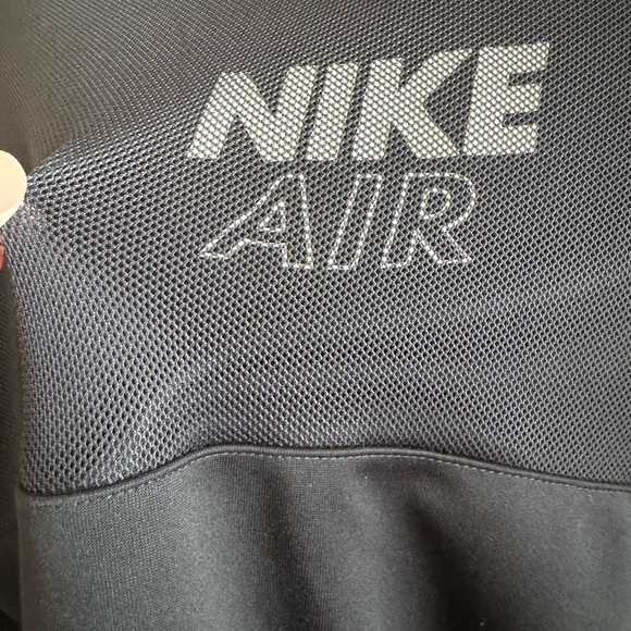 Nike Black Jacket with White Logo - Picture 9 of 12